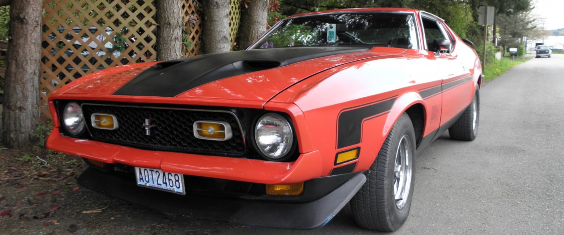Exploring Before-and-After Restoration Pictures of the 1972 Mustang Sprint Car